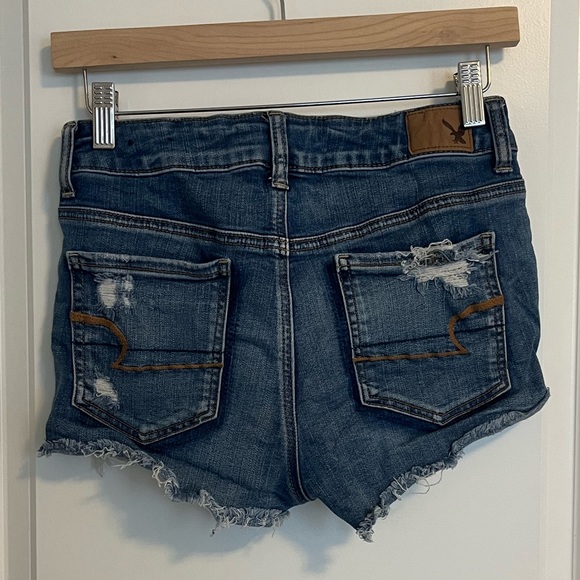 American Eagle Hi-Rise Shortie Shorts - Picture 3 of 4